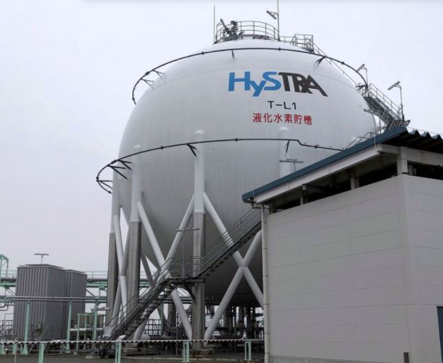 Hystra_liquid_hydrogen_tank_Kobe_Japan